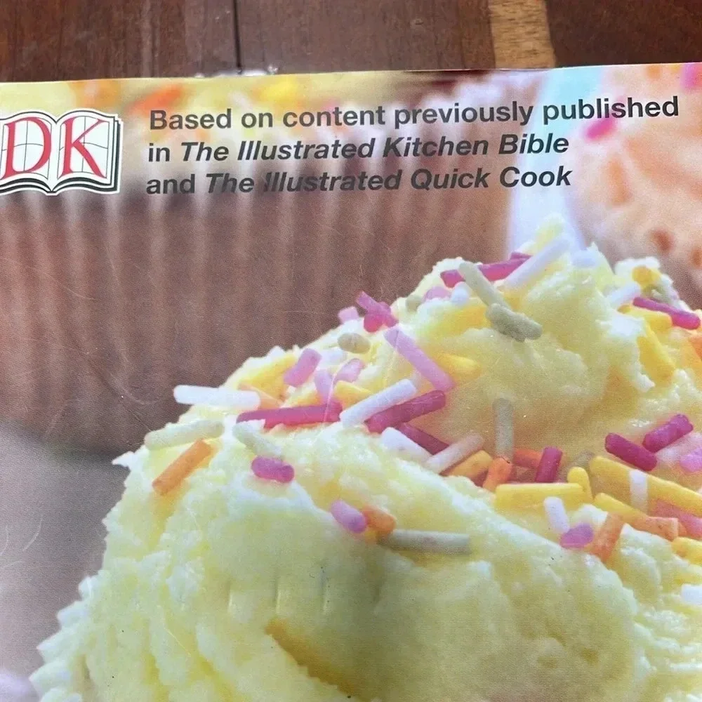 Every day easy cakes & cupcakes recipe book
